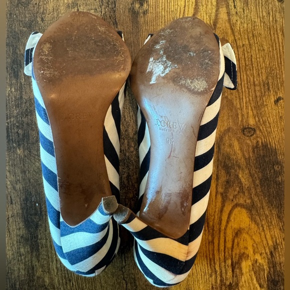 9.5 Nautical Stripes JCrew Peep-toe Pumps - Picture 4 of 6